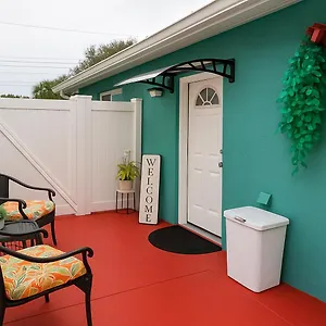  Apartment Castle In Near Airport And Busch Gardens